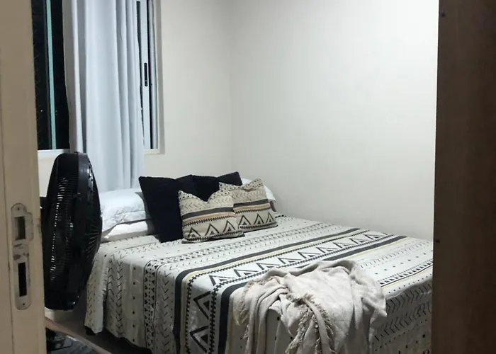 Fb House I Quarto Com Wc Uso Exclusivo